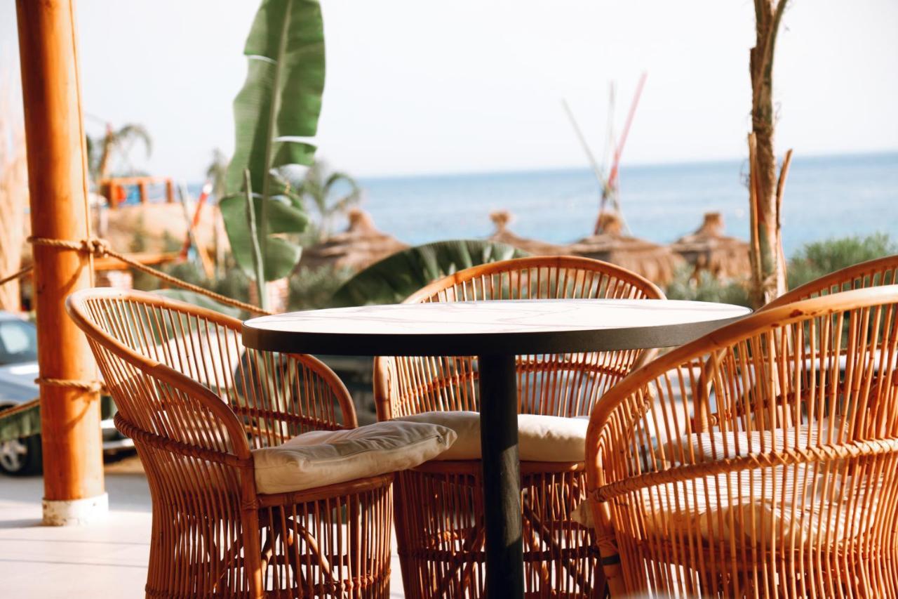 Hotel Ionian Dhërmi Exterior foto